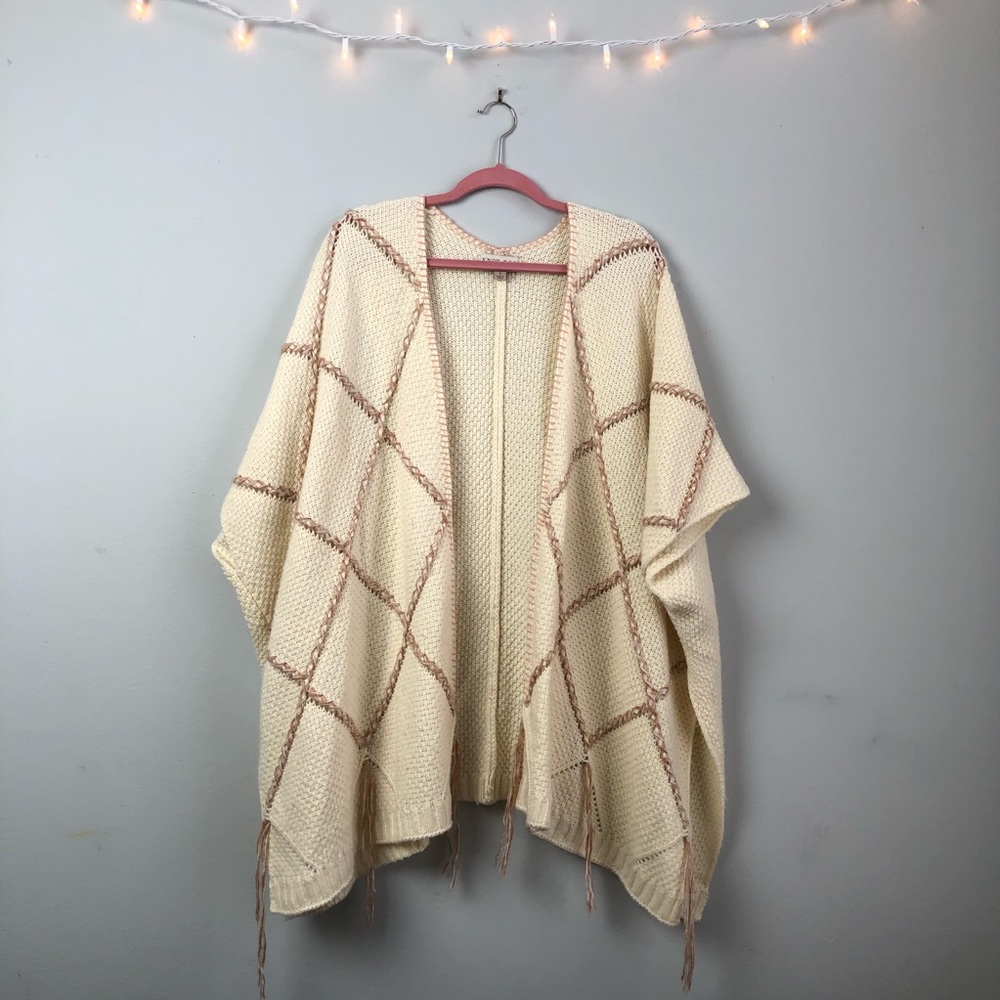 Knox Rose Cream Shawl